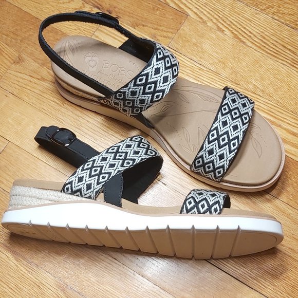 Skechers Bobs Beach Kiss - Ocean Rush  - Sizes 8 & 9 - Picture 4 of 12